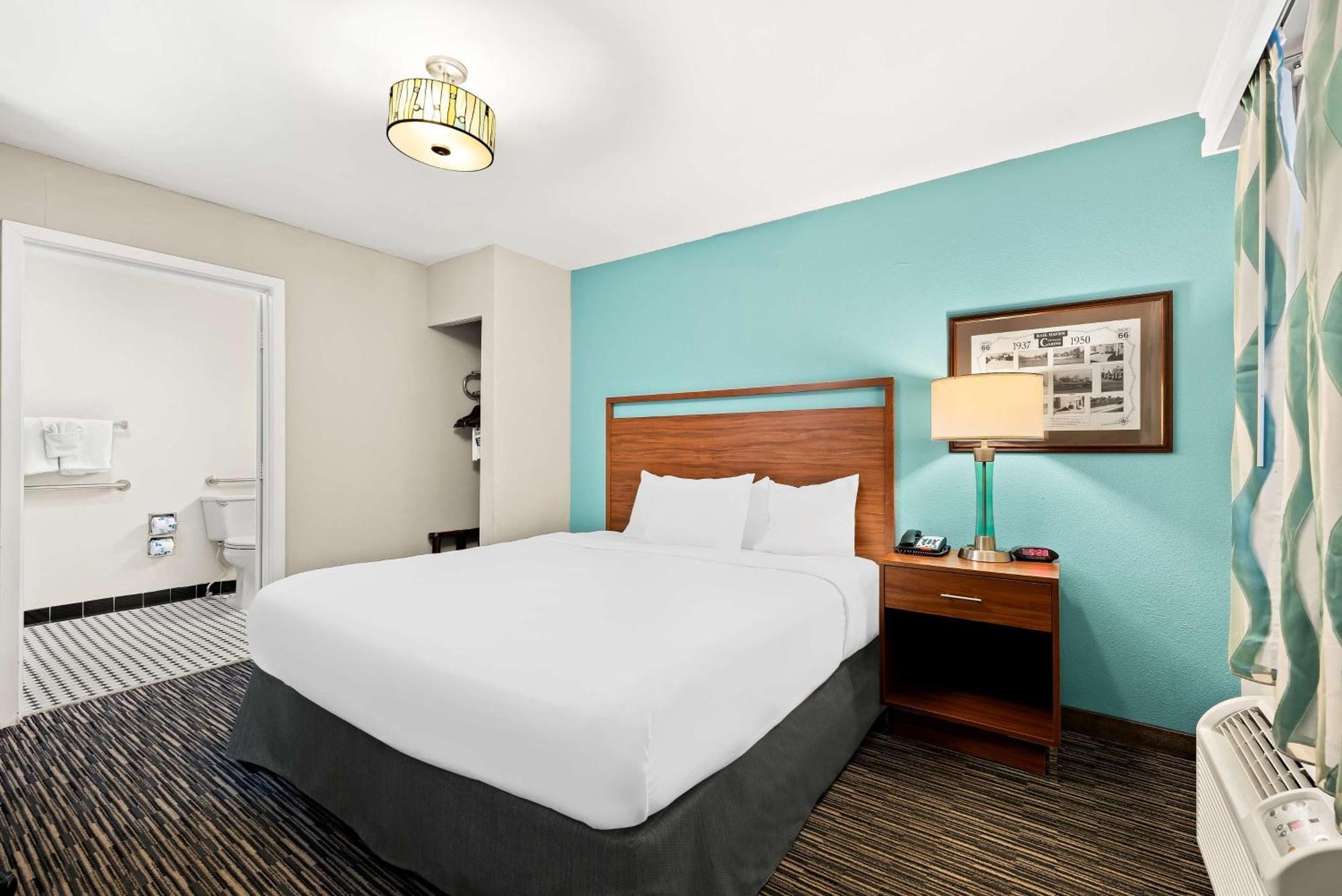 Best Western Route 66 Rail Haven Springfield Exterior photo