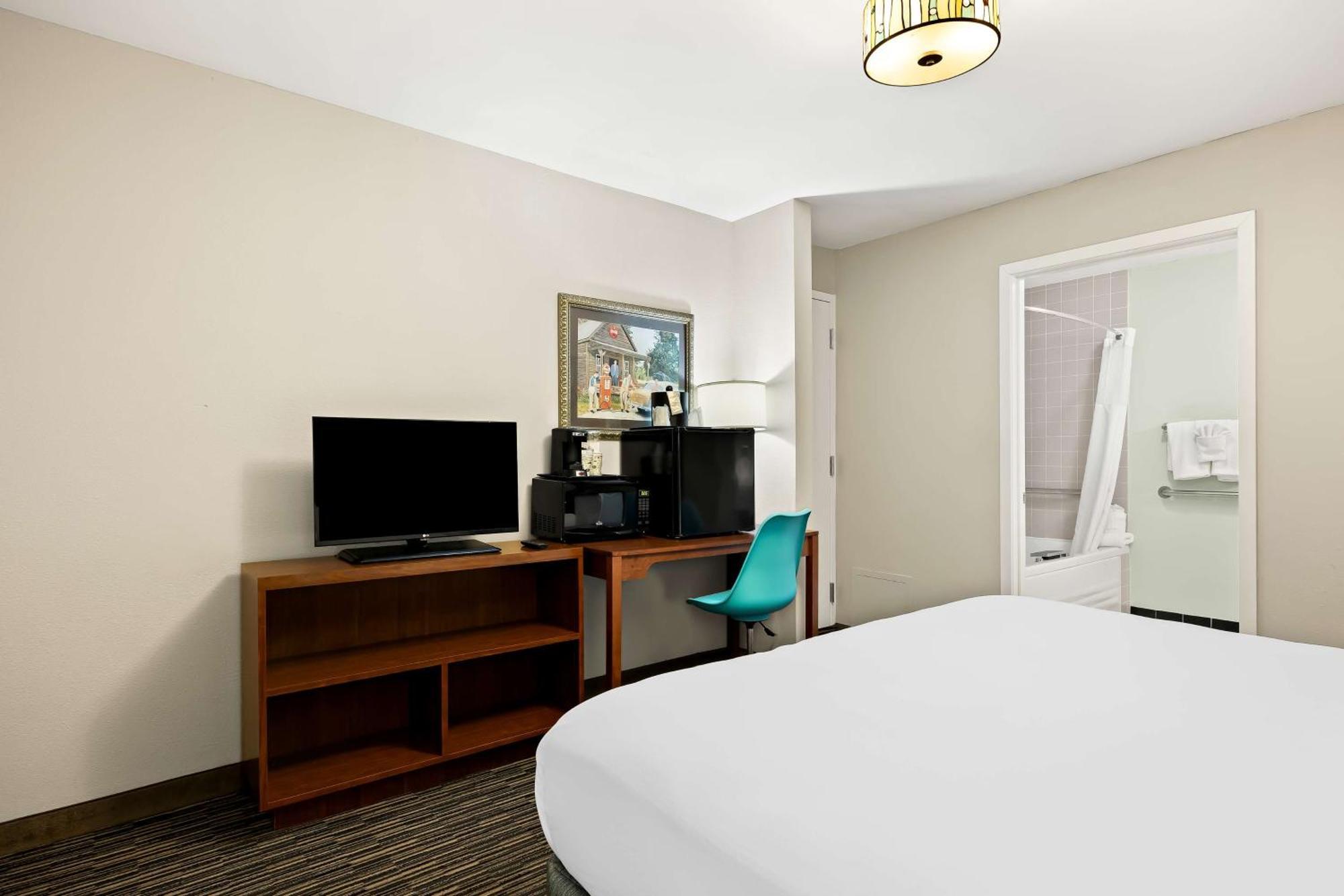 Best Western Route 66 Rail Haven Springfield Exterior photo
