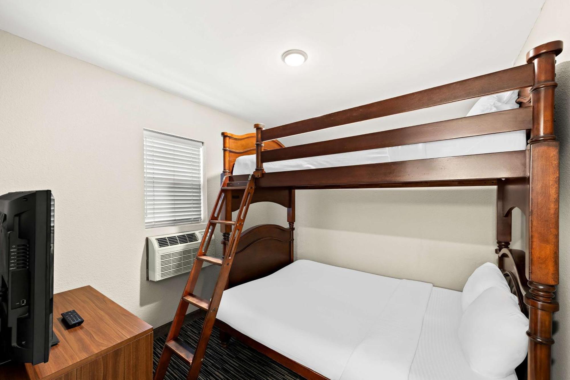 Best Western Route 66 Rail Haven Springfield Exterior photo